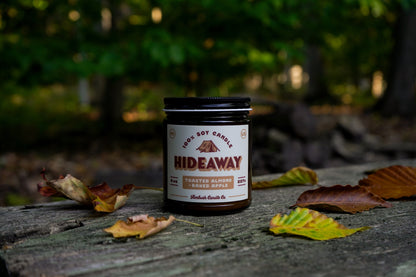 Hideaway | Toasted Almond + Baked Apple 8oz Soy Candle